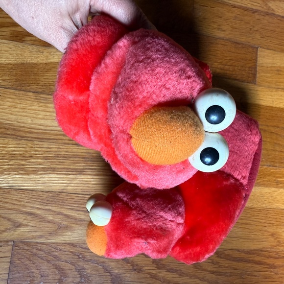 NWT!!! L. L. Bean slippers, Animal Paws Toddlers's Yellow Dog, 11-12 - Picture 10 of 12